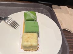 -星巴克臻选(南京金茂览秀城店)