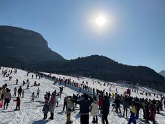 -济南卧虎山滑雪场