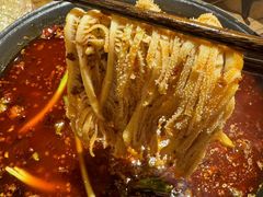 -旧街市鲜货老火锅(大光路店)