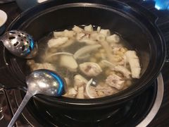 -东椰·海南椰子鸡火锅(朝阳门店)