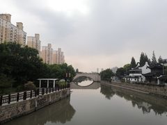 -品悦酒店(三林古镇店)