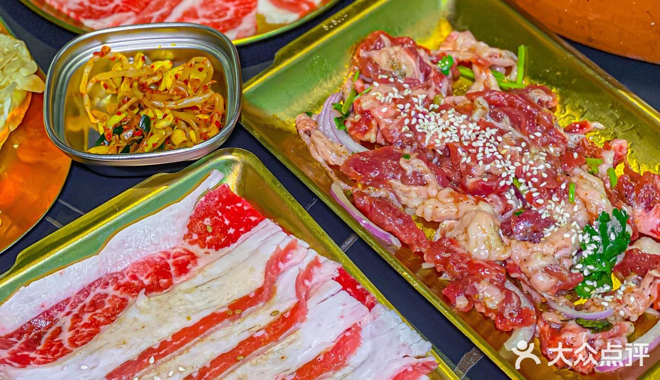 把隔壁买来做等位区的烤肉店🤦🏻‍♀️豪横‼️