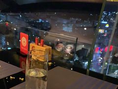 -宝利来国际大酒店-凤凰阁旋转餐厅