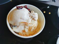 无限量冰淇淋-大中华希尔顿酒店-念自助餐·嗨啤·小龙虾