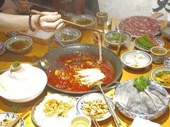 -旧街市鲜货老火锅(大光路店)