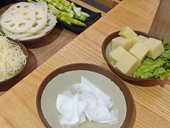 -黔三一夺夺粉酸汤火锅(百信店)