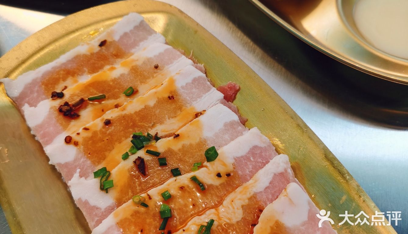 🍣这里的烤肉也太美味了吧