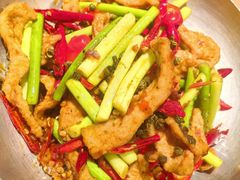 黔味宫爆松板肉-山野板扎·云贵川Bistro(上海首店)
