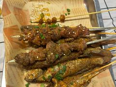 -顶峰夜宴·龙虾烧烤大排档(九江学院店)