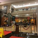Hotel，环境不错，装修很好，房间干净，窗外景色不错