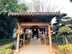 -绳金塔