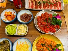 -明洞阿姨·韩式酱蟹烤肉·创意料理(三元桥店)