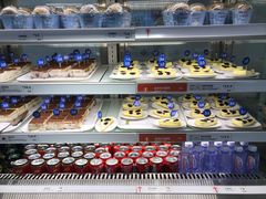 面包甜点陈列柜-宜家·瑞典风味餐厅(烟台路店)