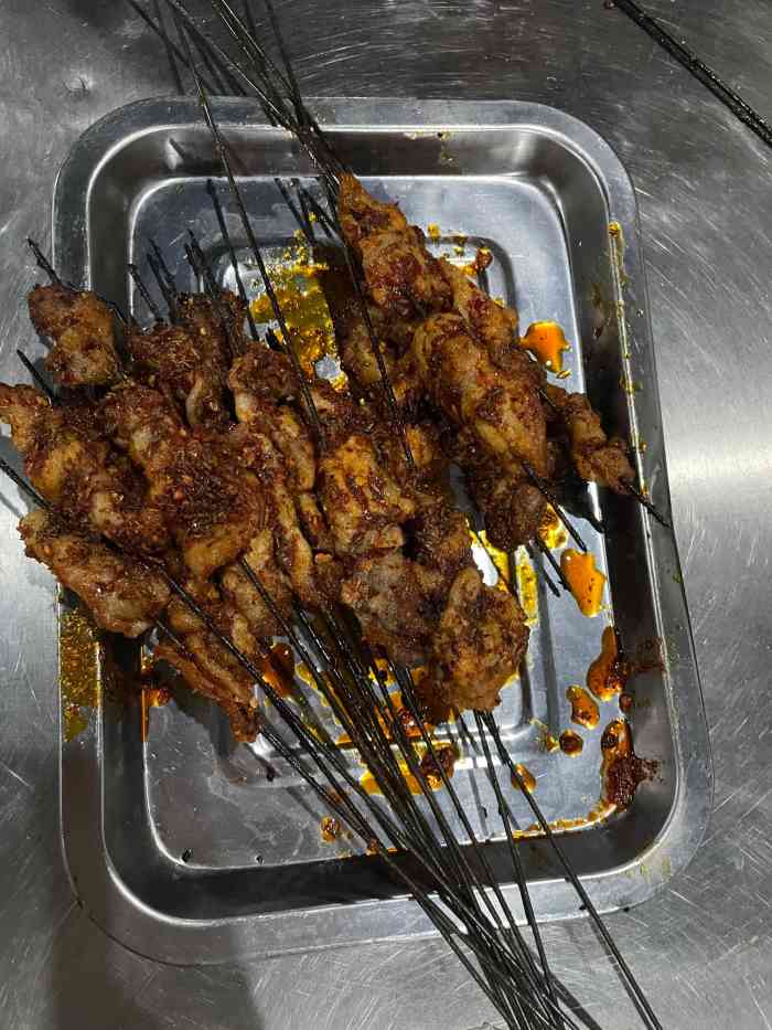 那段时间推送频繁,身边人都看过,60个朋友一合计,携家带口奔赴三原