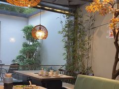 -德林酸菜鱼火锅(南丹店)