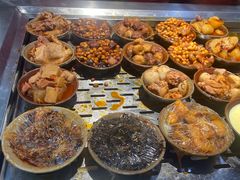 -董哥山城碗碗香(美专校街店)