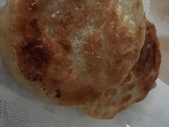 牛肉圆葱馅饼-杨妈妈粥店(滑翔路店)