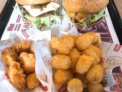 -The Habit Burger Grill 哈比特汉堡(复兴soho店)