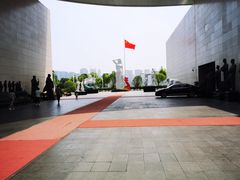 -李自健美术馆