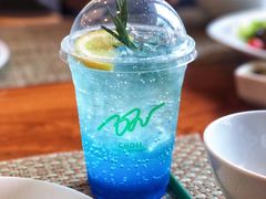 -Chom Cafe and Restaurant