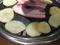 辣五花肉-·缸桶屋·韩式牛肋条自助烤肉(西湖D11店)