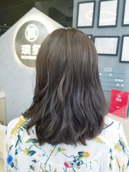 -艾米莉 烫染沙龙