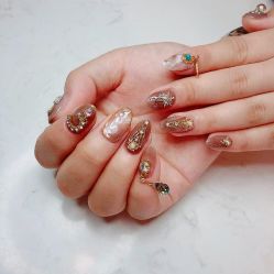 -Pink You美甲洗眉纹绣定制中心