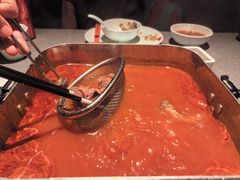 -左庭右院鲜牛肉火锅黑金店(陆家嘴中心店)