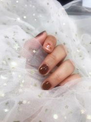 -蜜丝卡伦美甲美睫半永久