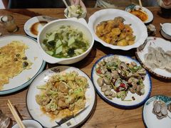 -东来菜馆•手抓海鲜家常菜•海鲜锅贴(鸽子窝店)