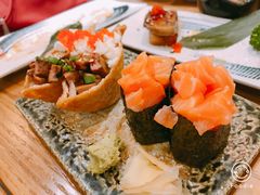 三文鱼军舰-林妈妈村·日式料理(宝山龙湖天街店)