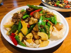 特色小炒肉-杭嵊粗菜馆(文一西路店)