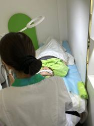 -苗医生0感科技祛痘