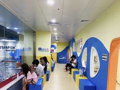 -蓝旗亲子游泳(范湖万达广场店)