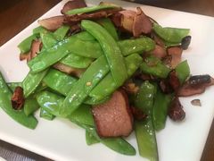 荷兰豆边腊肉-三猫黑鱼花(南大店)
