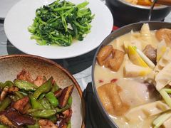 -披云云小馆·味道江湖(姚家园万象汇店)