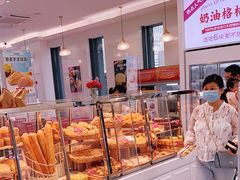 面包甜点陈列柜-味多美(江桥万达店)