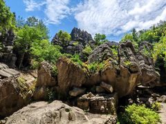 -梭布垭石林景区