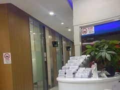 -雅悦齿科(顾村公园店)