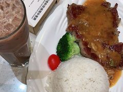 -香港新发烧腊茶餐厅(水围店)