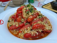 -肥肥虾庄·金牌油焖大虾(汉街SKP店)