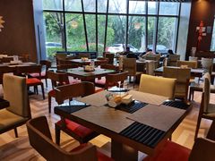 -筠咖啡西餐厅(上海国展宝龙丽筠酒店)