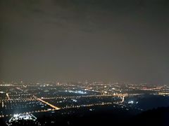 -鬼笑石后山停车场