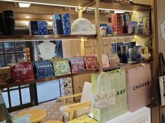 -霸王茶姬(南强街店)