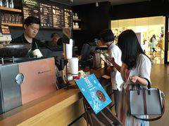 -星巴克臻选(郑州中原万达店)