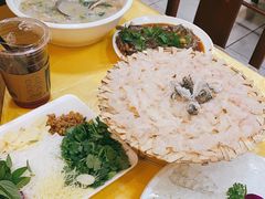 -官塘陈记鱼生·潮汕砂锅粥·牛肉火锅(潮枫路总店)