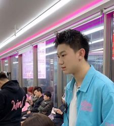 点击看大图 -时尚工厂·科学染发