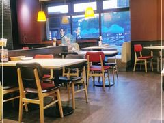 大堂-必胜客(漕宝路店)