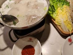 -丁里羊肉小镇(天鹅湖总店)