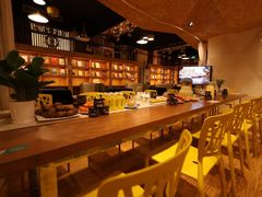 -新华里咖啡书吧(新华书店小寨店)